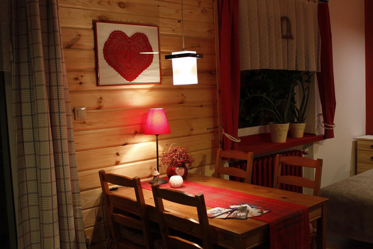Willa Pod Aniolem - Pokoje Goscinne & Apartamenty Z Widokiem Na Gory Szczyrk Luaran gambar